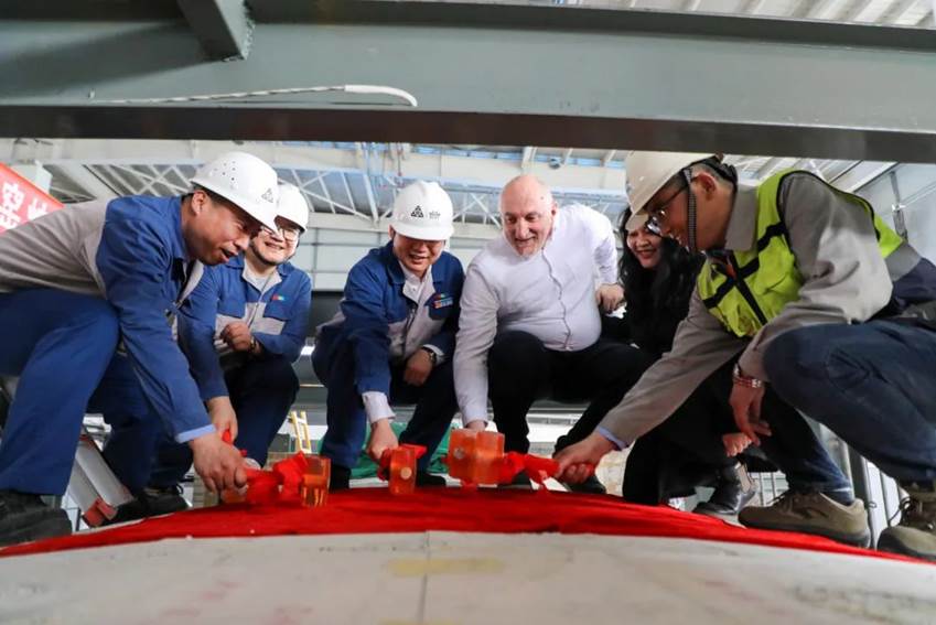 安彩藥玻項(xiàng)目2號(hào)窯爐順利封碹！